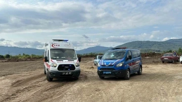 Balık tutarken Melen Çayı’na düştü, 3 kilometre sürüklenen şahsı ekipler kurtardı
