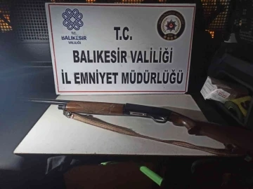 Balıkesir’de 33 aranan şahıs yakalandı
