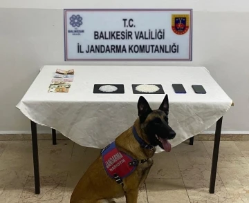 Balıkesir’de jandarmadan uyuşturucu operasyonu
