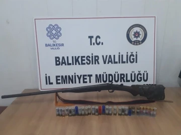 Balıkesir’de polis aranan 25 şahsı yakaladı
