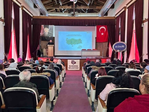 Bandırma’da bağımlılıkla mücadele eğitimi verildi
