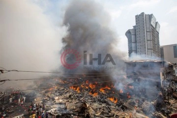 Bangladeş’te çarşıda büyük yangın