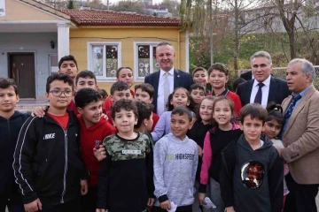 Başkan Alan, miniklerin sevincine ortak oldu
