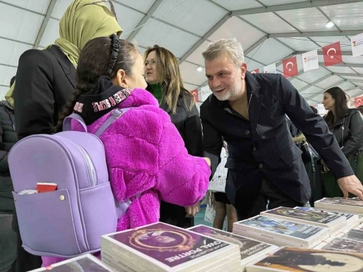 Başkan Görgel: “500 binden fazla  vatandaşımız kitap fuarımızı ziyaret etti&quot;
