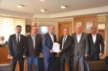 Başkan Oprukçu personelin maaşlarında iyileştirme yaptı
