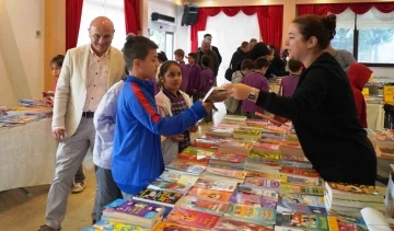 Başkan Oral: &quot;Kitap fuarı hedefine ulaştı&quot;
