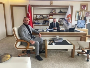 Başkan Özdemir: &quot;Muhtarlarımızın yanında olmaya devam edeceğiz&quot;
