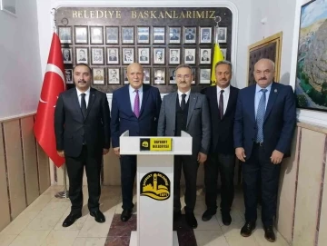 Başkan Pekmezci, MHP Şalpazarı heyetini ağırladı
