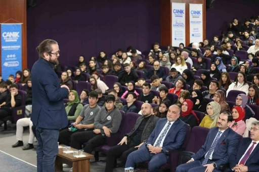 Başkan Sandıkçı: “Siber Vatan’ın ne demek olduğunu anlamalıyız”
