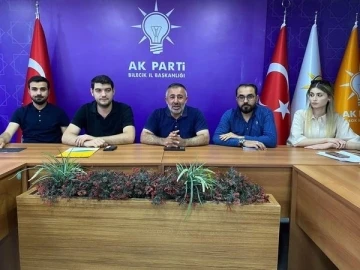 Başkan Yıldırım genç dava arkadaşları ile bir araya geldi
