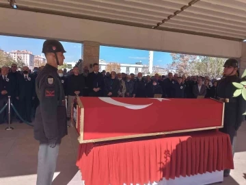 Başkentte trafik kazasında hayatını kaybeden Doç. Dr. Peker, son yolculuğuna uğurlandı
