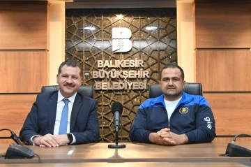 Başpehlivan Yeşil, Balıkesir adına kol bağlayacak
