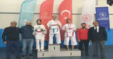 Batmanlı kadın sporcular Türkiye finalinde