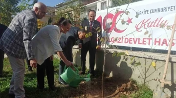 Battalgazi Devlet Hastanesi’nde 100. Yıl fidan dikimi gerçekleştirildi
