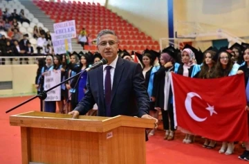 BAÜN Rektörü Prof. Dr. İlter Kuş’tan tercih yapacak öğrencilere davet
