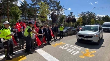 Bayburt’ta “Yayalara öncelik duruşu, hayata saygı duruşu&quot; etkinliği
