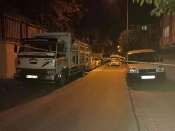 Bayrampaşa’da bir kişi kamyonet içinde ölü halde bulundu
