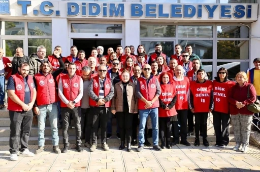 Belediye personelinden Başkan Gençay’a destek
