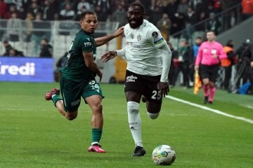 Beşiktaş, Arthur Masuaku'nun bonservisini aldı