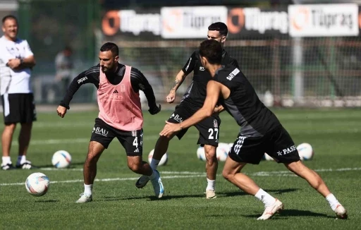 Beşiktaş, dört günlük iznin ardından topbaşı yaptı
