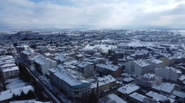 Beyaza bürünen ilçe havadan görüntülendi
