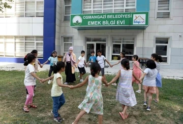 Bilgi Evleri’nde dolu dolu eğitim
