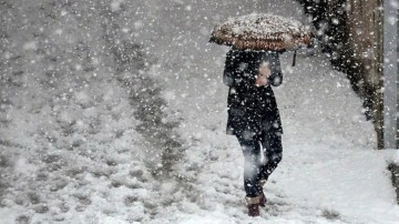 Birçok il için kar alarmı geldi. Meteoroloji saat verdi gece yarısından sonra kar yağışı başlıyor