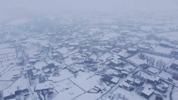 Bitlis’te kar yağışı etkisini sürdürüyor
