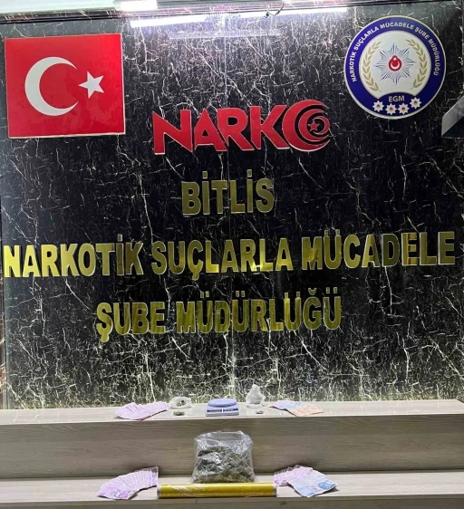 Bitlis’te uyuşturucu operasyonu
