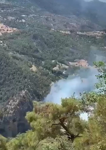 Bolu’da söndürülemeyen orman yangınına Ankara ve Balıkesir’den helikopter desteği
