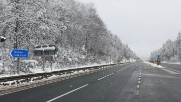 Bolu Dağı’na kar yağışı etkili oluyor
