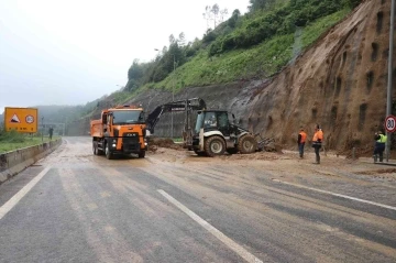 Bolu Dağı Tüneli İstanbul yönü 13 saat sonra ulaşıma açıldı
