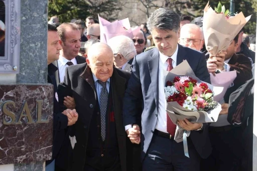 ‘Bolu’nun Babası’ 25’nci yılında dualarla anıldı
