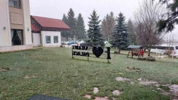 Bolu’nun doğa harikası Abant’ta kar yağışı başladı
