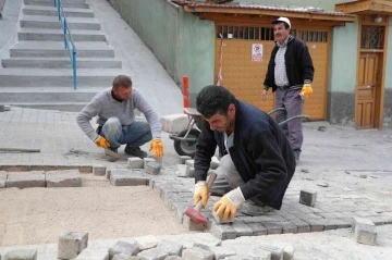 Börekçiler Mahallesi’ne parke kilit taşı
