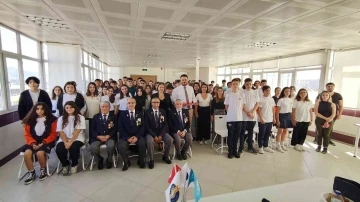 Bornova Radikal Okullarında Gaziler Günü gururu
