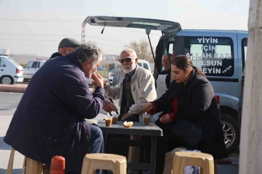 Bu çorbadan içenlerin hesabı sadece ’hayır duası’
