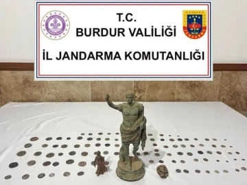 Bucak'ta jandarmadan tarihi eser operasyonları