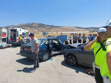 Burdur’da 10 kişinin yaralanmasına neden olan kazadan ölüm haberi
