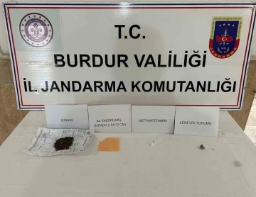 Burdur’da jandarmadan uyuşturucu operasyonu
