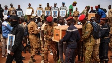 Burkina Faso'da askeri üsse saldırı: Onlarca ölü ve yaralı asker var
