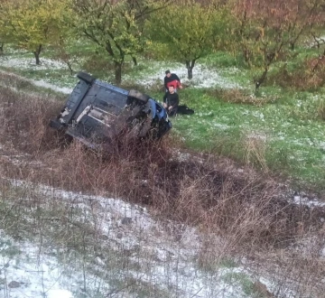 Bursa’da 2 araç kafa kafaya çarpıştı: 3 yaralı
