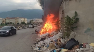 Bursa’da hurdacılar sitesinde yangın paniği
