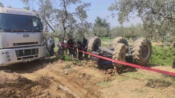 Bursa’da sürücü devrilen traktörün altında can verdi
