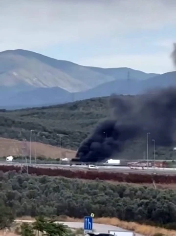 Bursa’da tır alevlere teslim oldu
