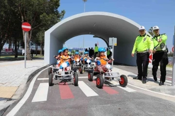 Bursa’da trafik kuralları artık çocuk oyuncağı
