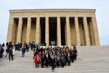 Bursa Kız Lisesi Mezunları Derneği’nden Ankara çıkarması
