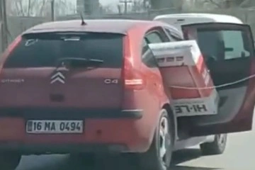 Bursa'da trafikteki tehlikeli taşımacılık kamerada