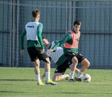 Bursaspor’da, Bucaspor 1928 maçı hazırlıkları sürüyor
