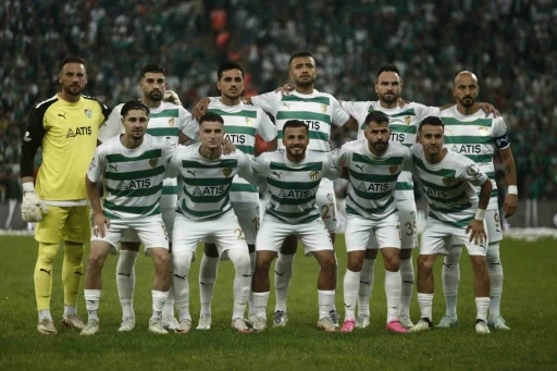 Bursaspor, tüm liglerde gol yemeyen tek takım unvanını koruyor
